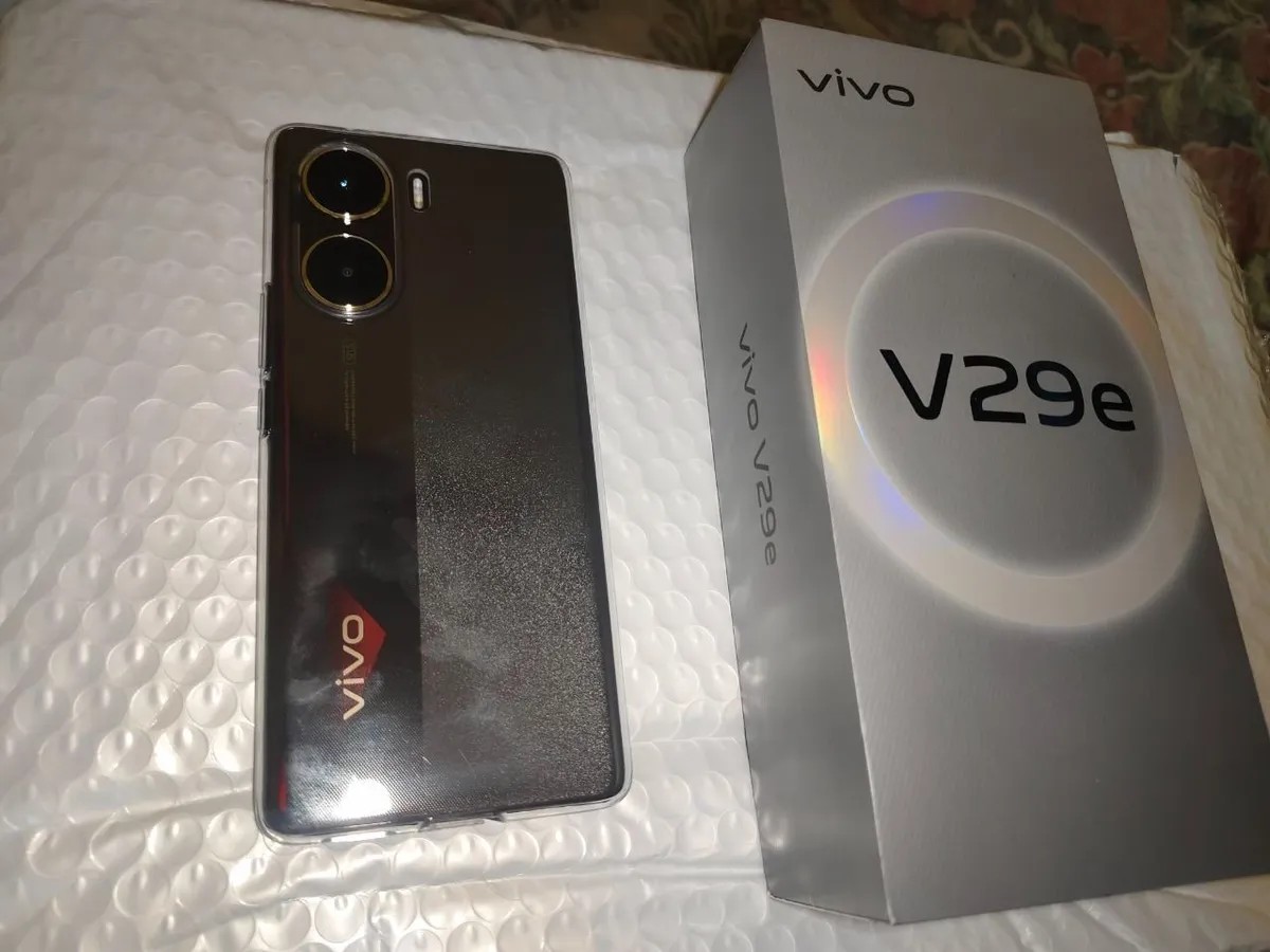 vivo V29e