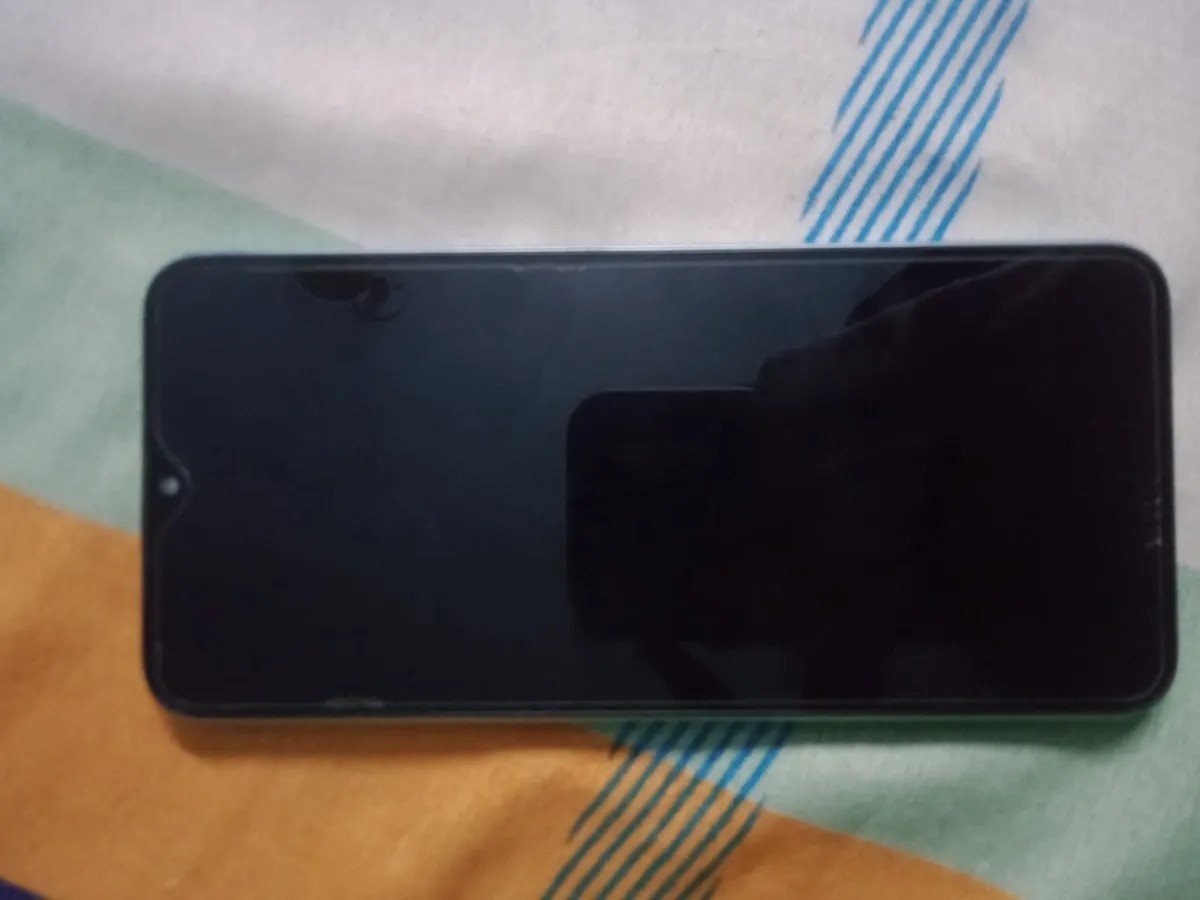 Realme C33