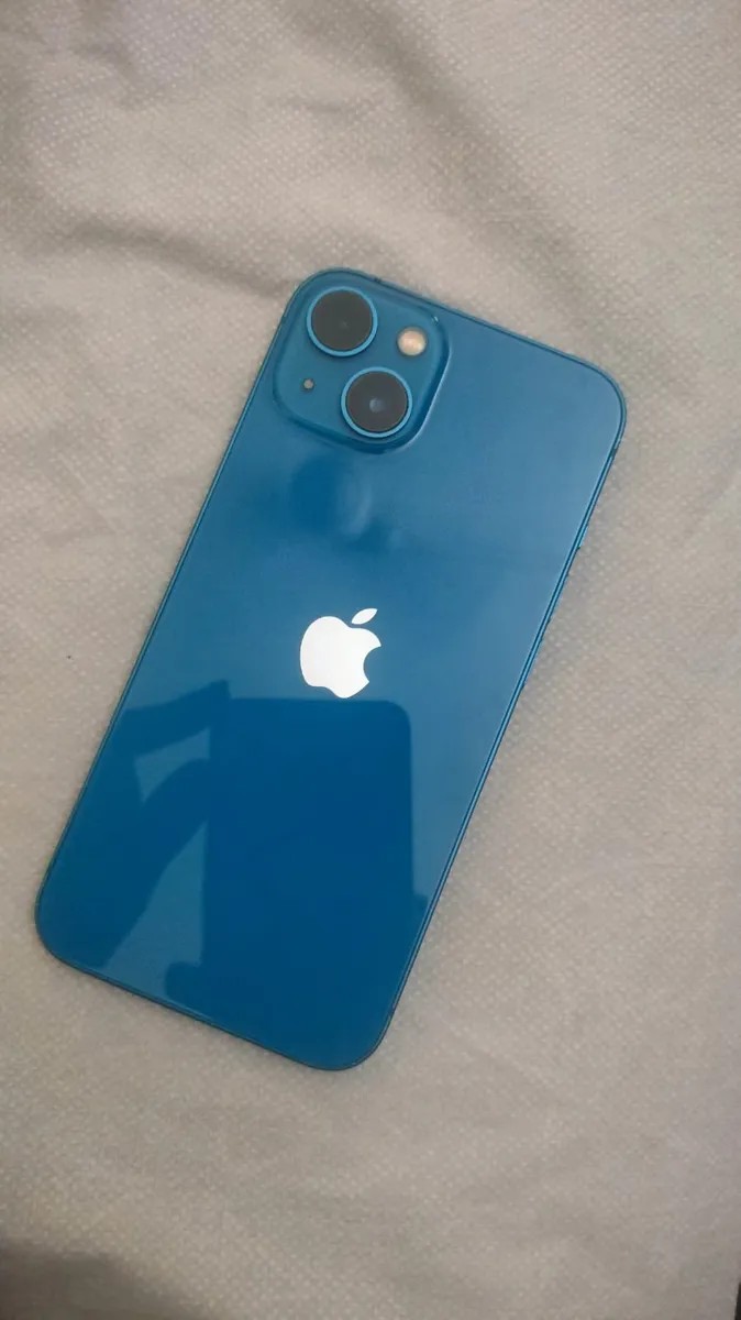 Apple iPhone 13