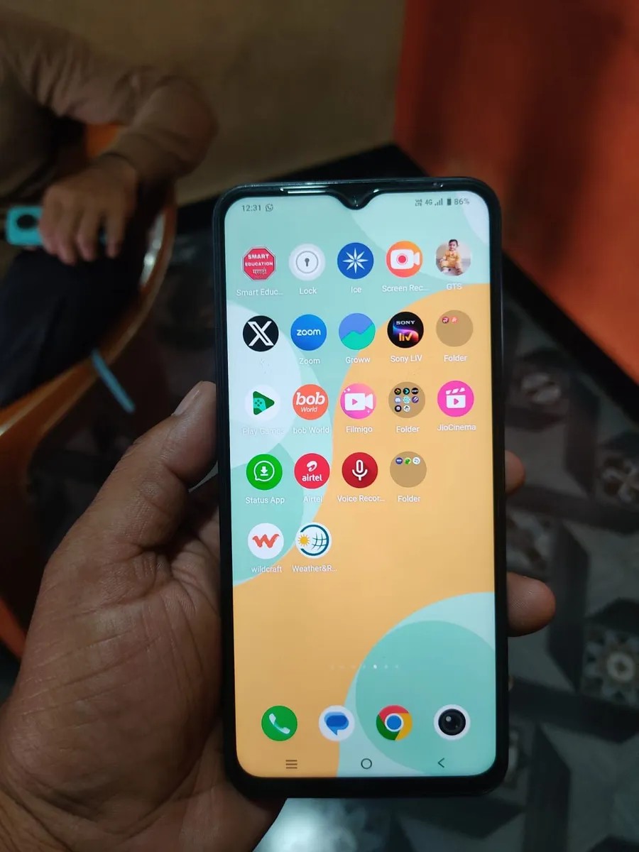 vivo Y56