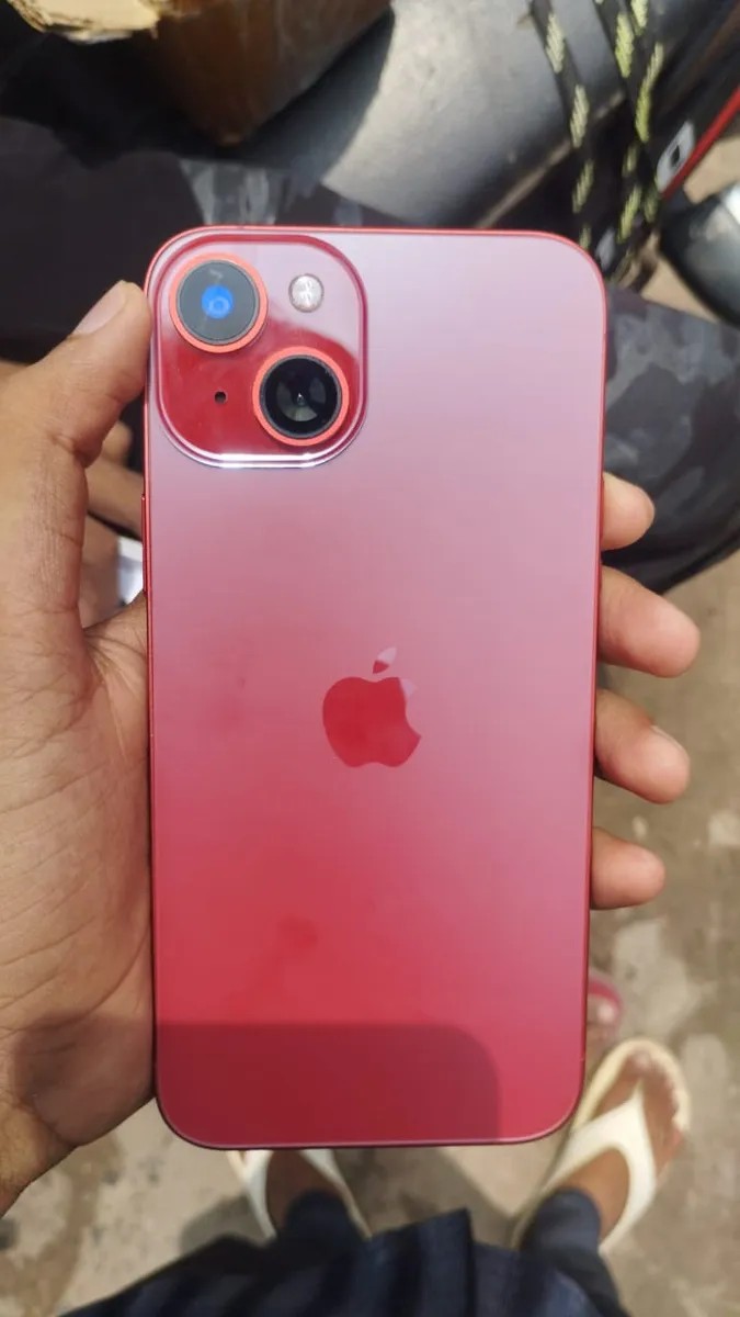 Apple iPhone 13