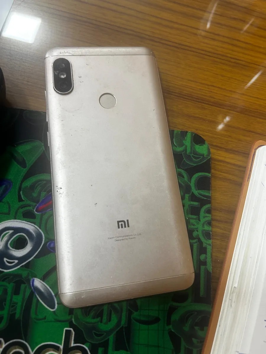 Xiaomi Redmi Note 5 Pro