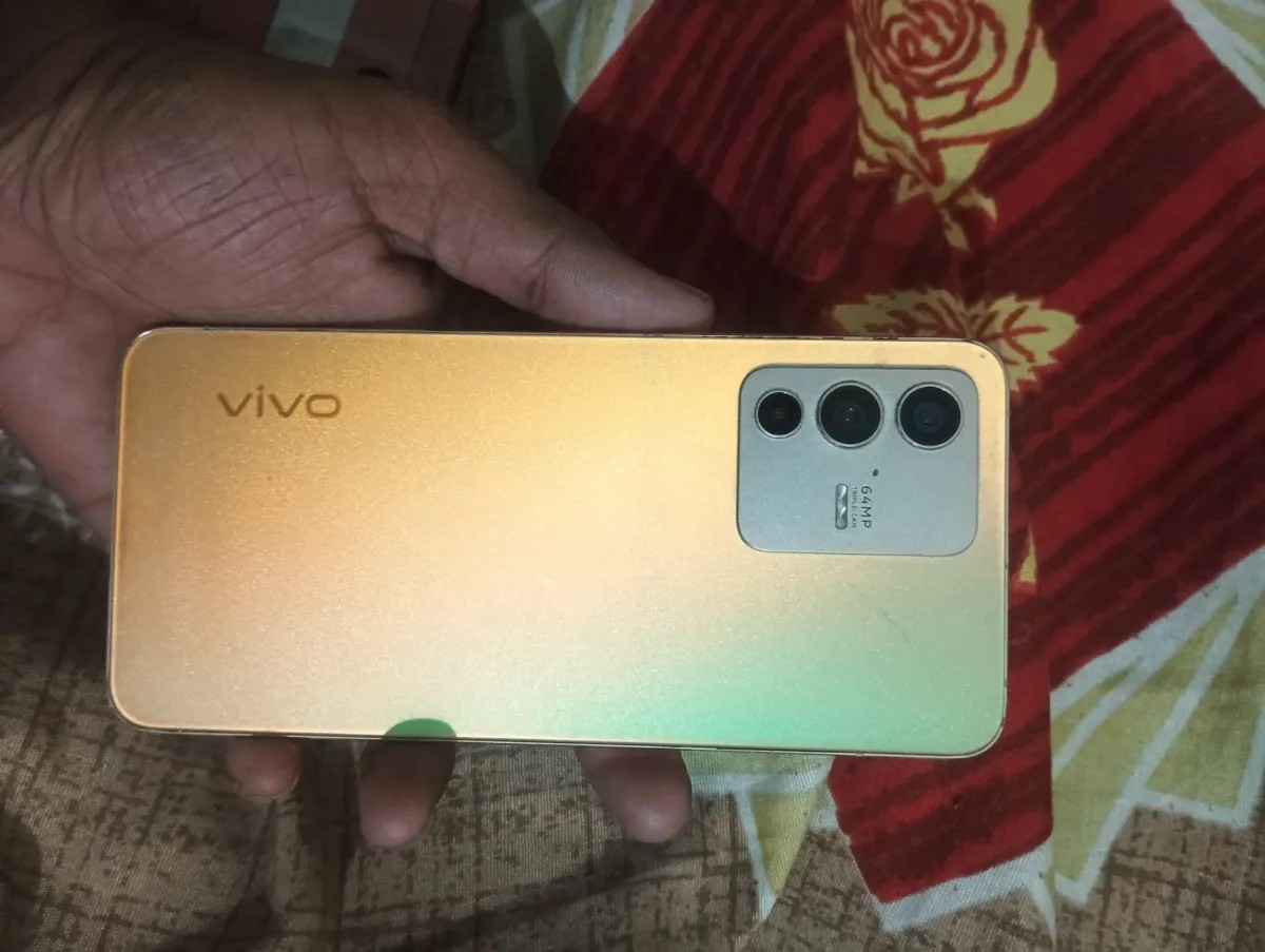 vivo V23 5G