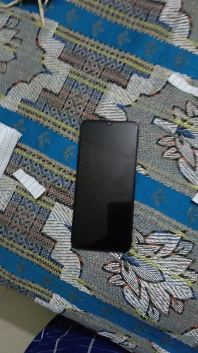 Realme C35