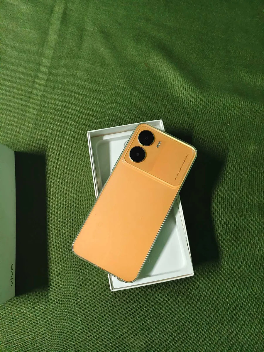 vivo Y56