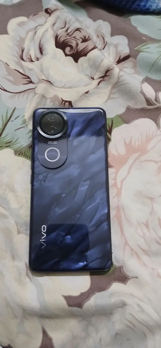 vivo V50e