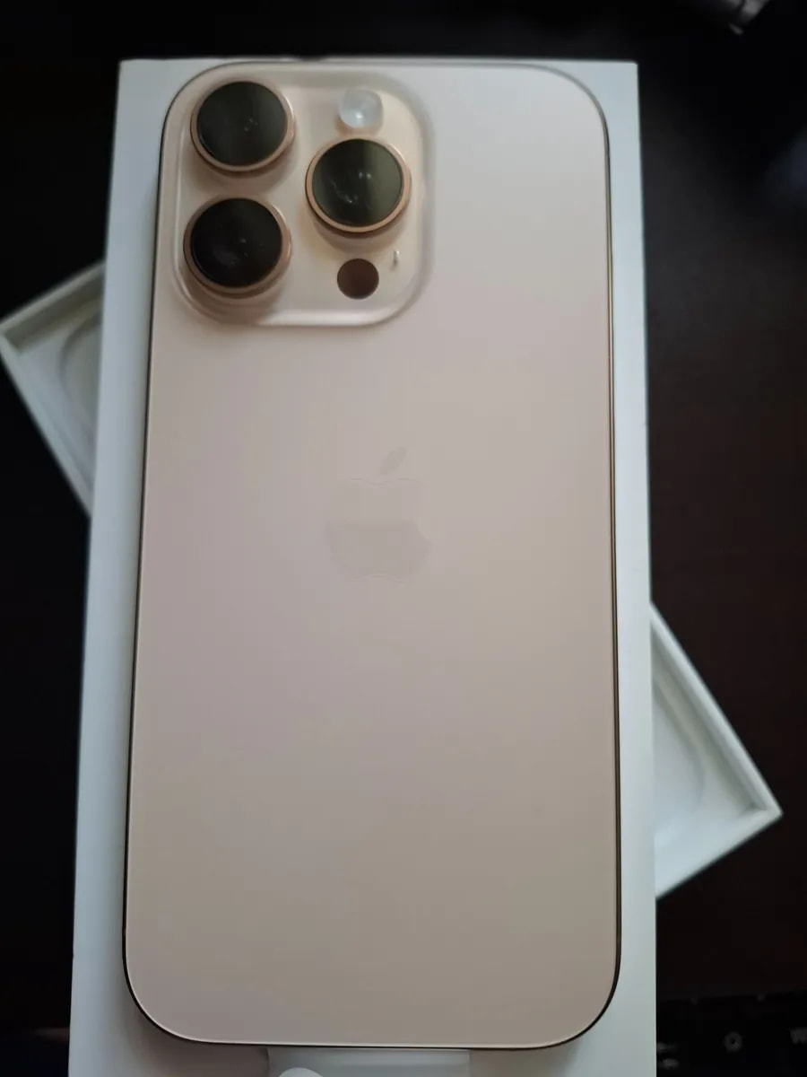 Apple iPhone 16 Pro