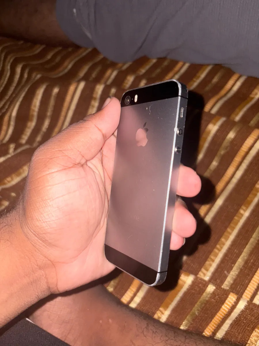 Apple iPhone 5s