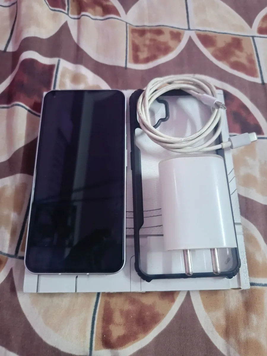 Nothing Phone (1)