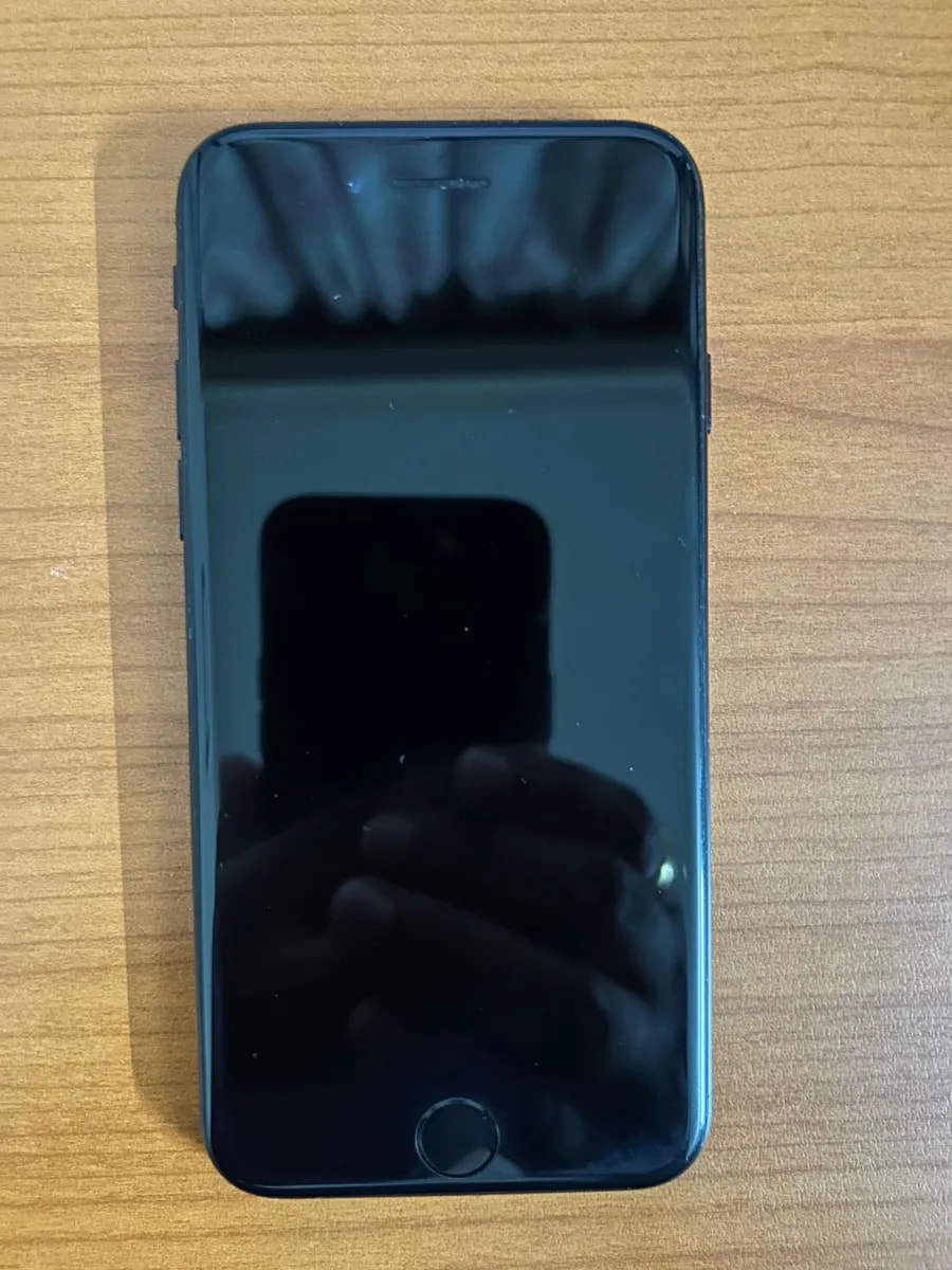 Apple iPhone 7
