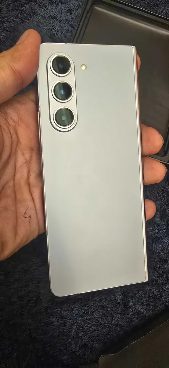 Samsung Galaxy Z Fold5