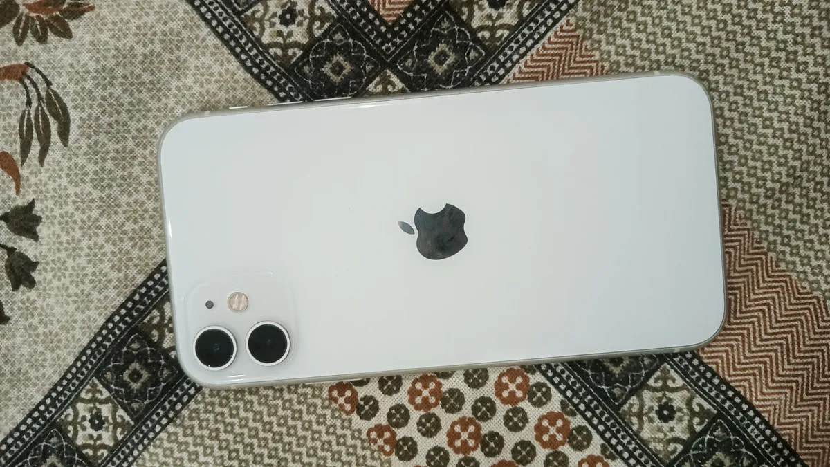 Apple iPhone 11