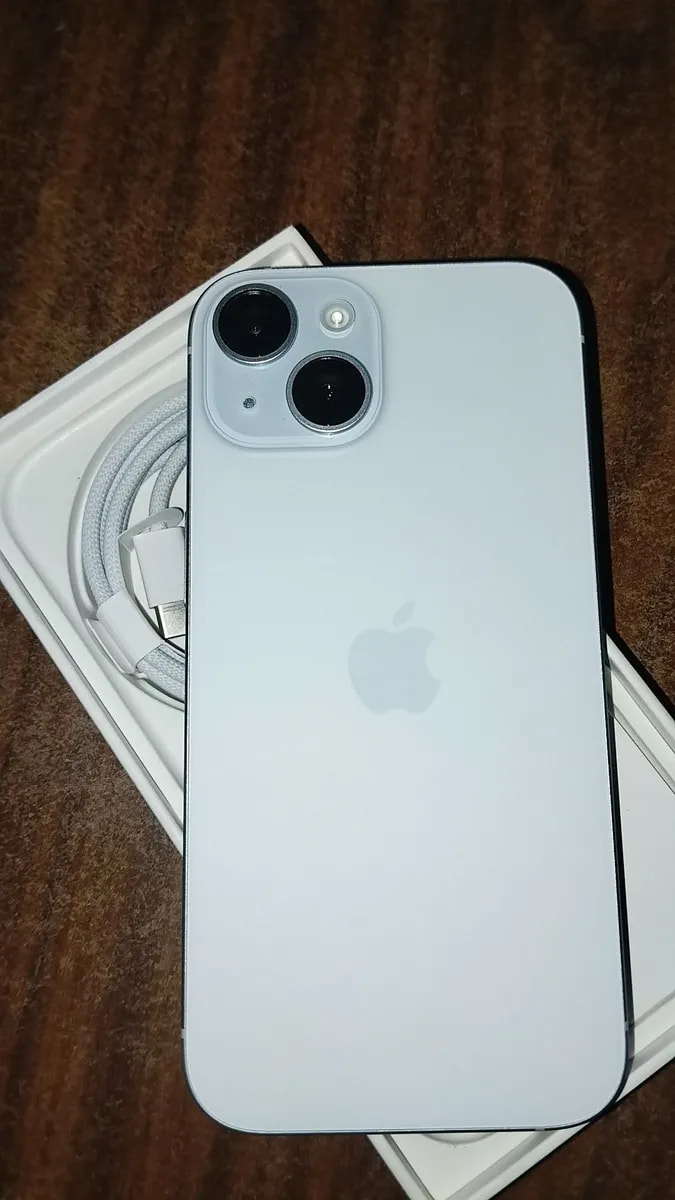 Apple iPhone 15