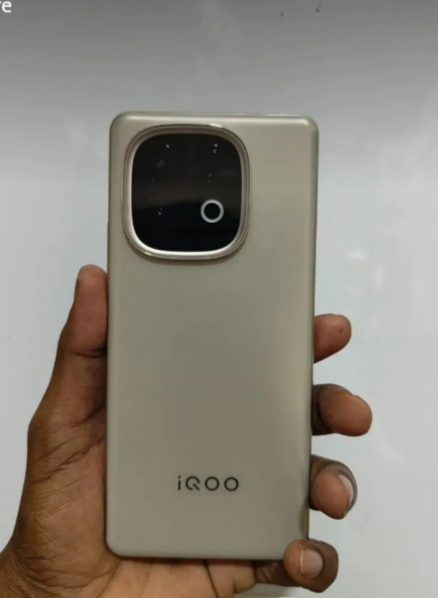 vivo iQOO Neo 10