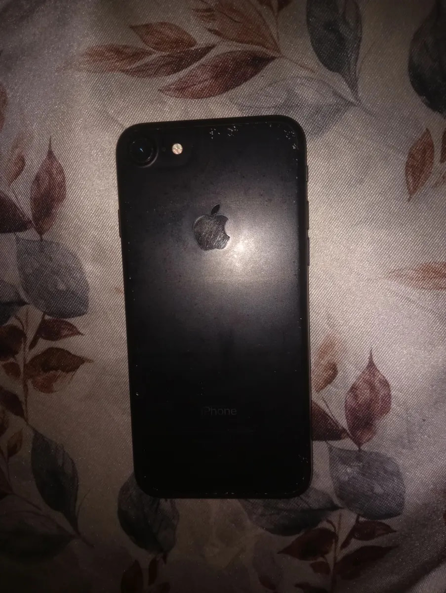 Apple iPhone 7
