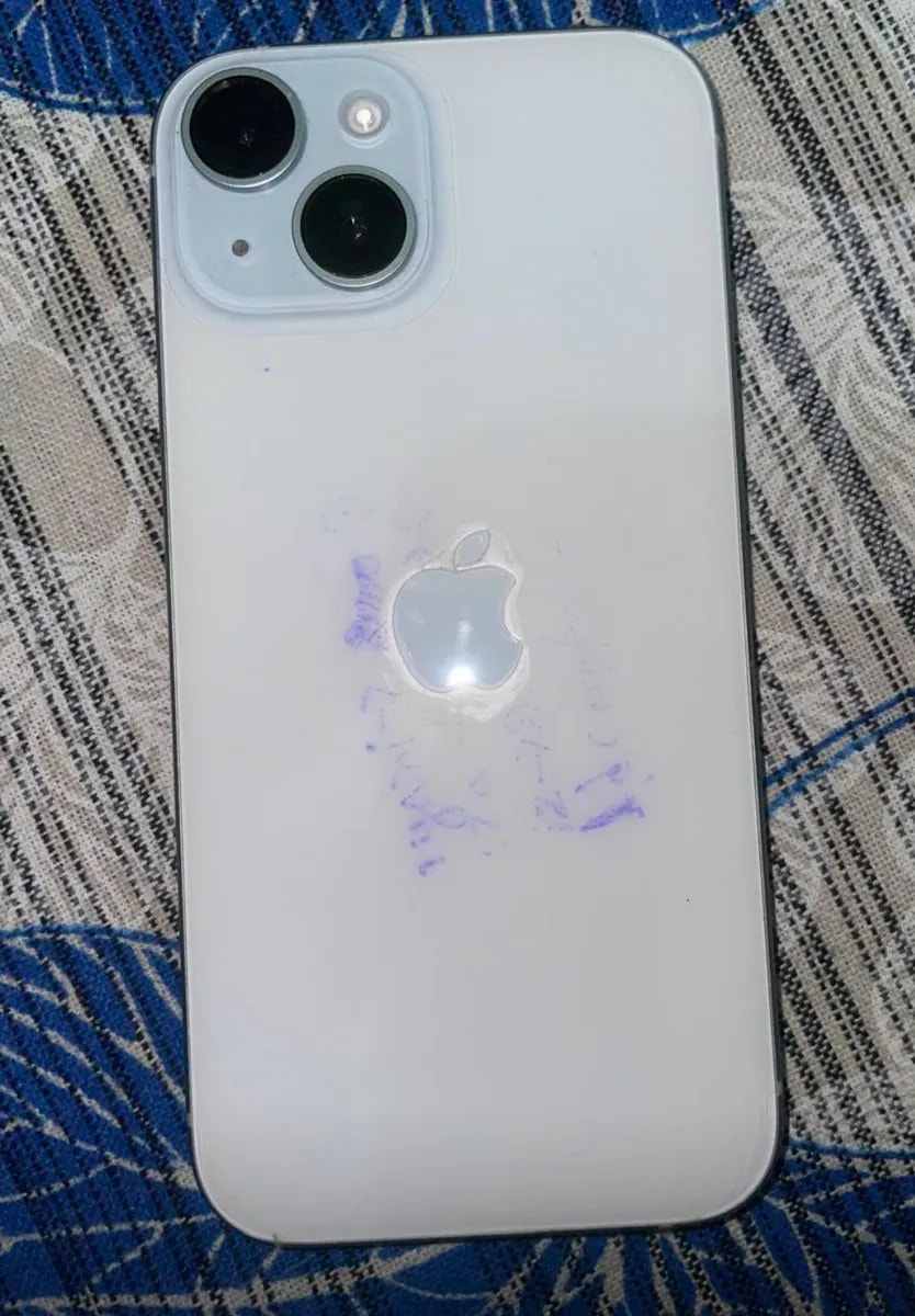 Apple iPhone 15