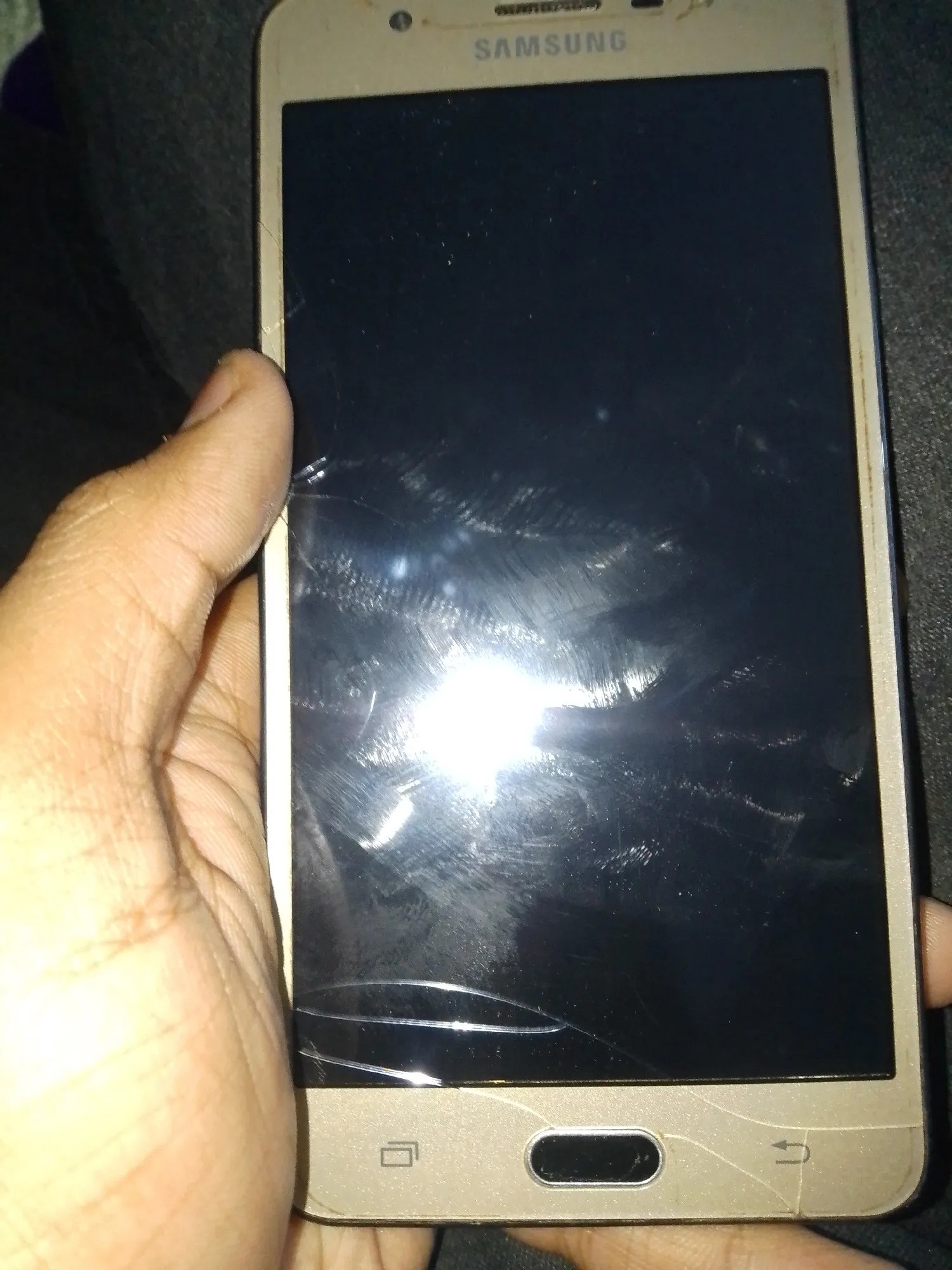 Samsung Galaxy J7 Max
