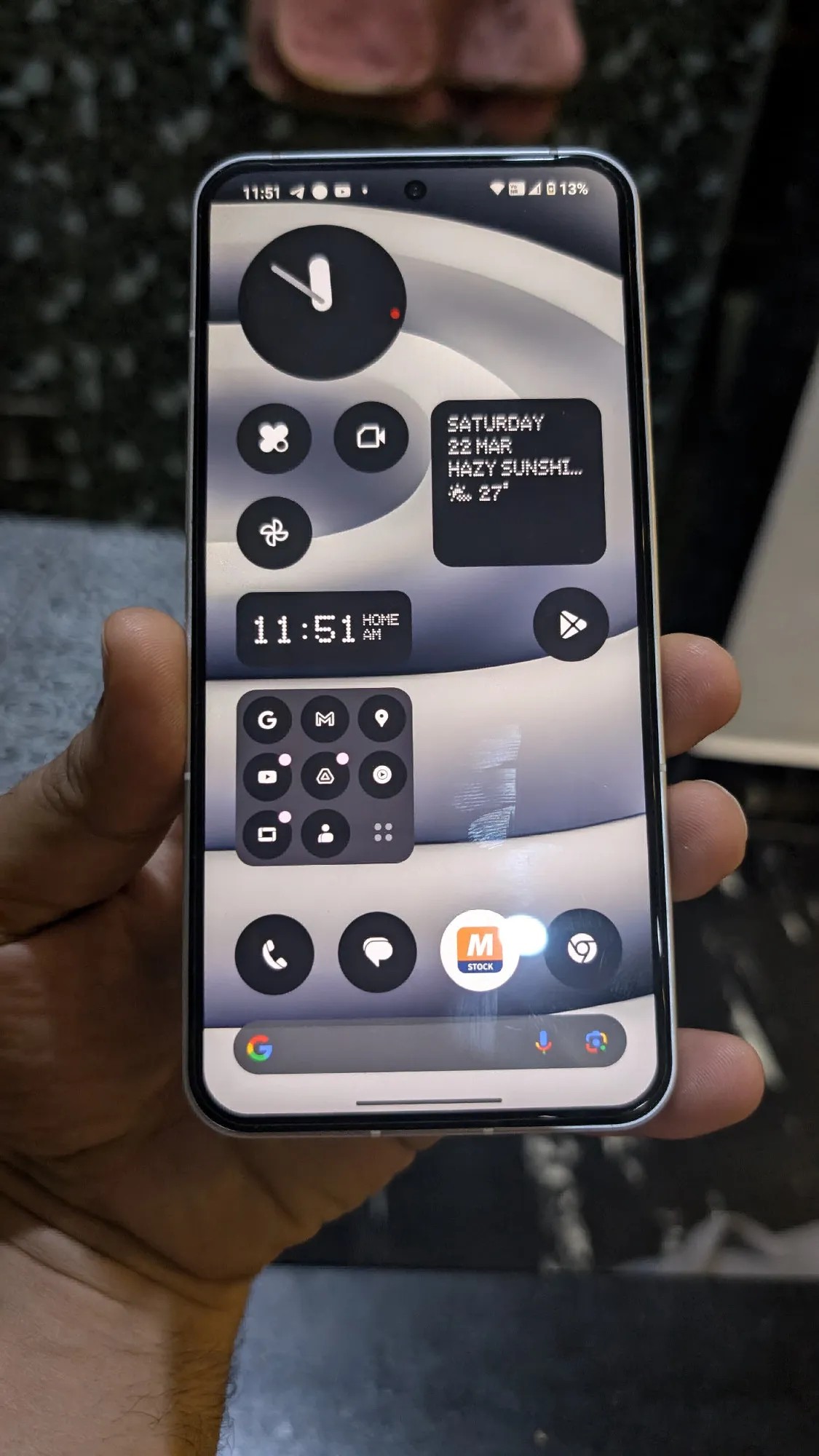 Nothing Phone (2)