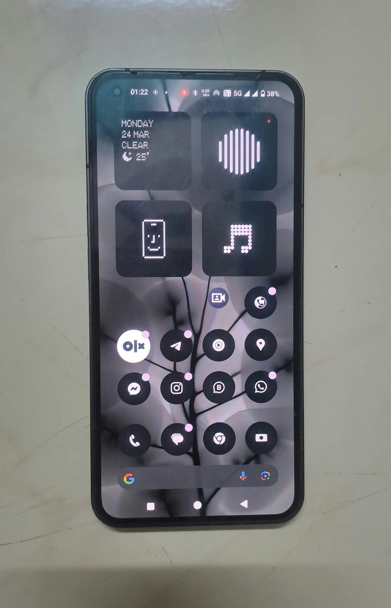 Nothing Phone (1)