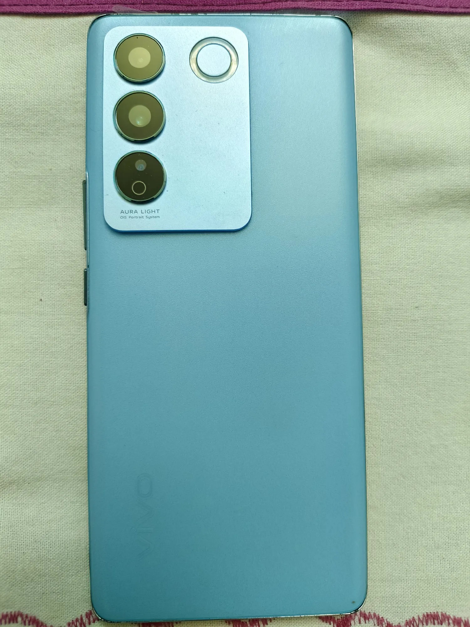 vivo V27