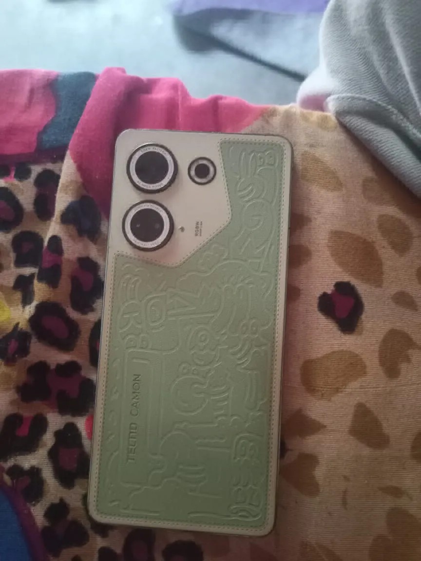 Tecno Camon 20
