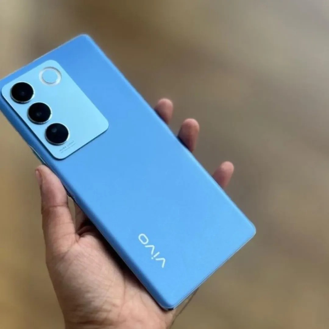 vivo V27