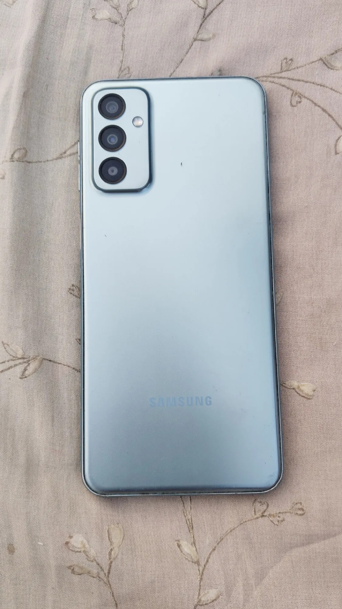 Samsung Galaxy F23