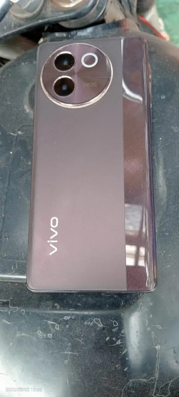 vivo V30e