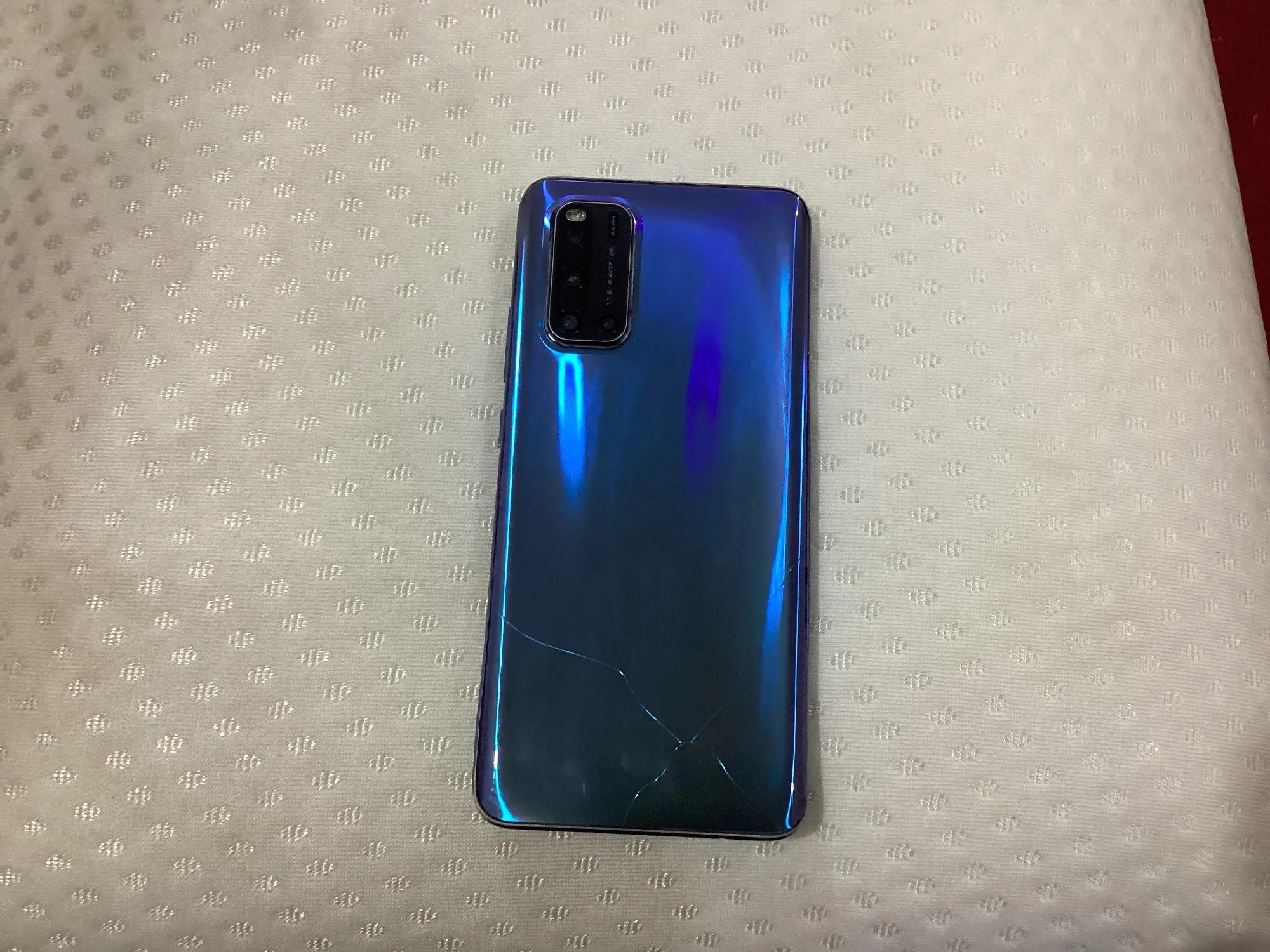 vivo V19