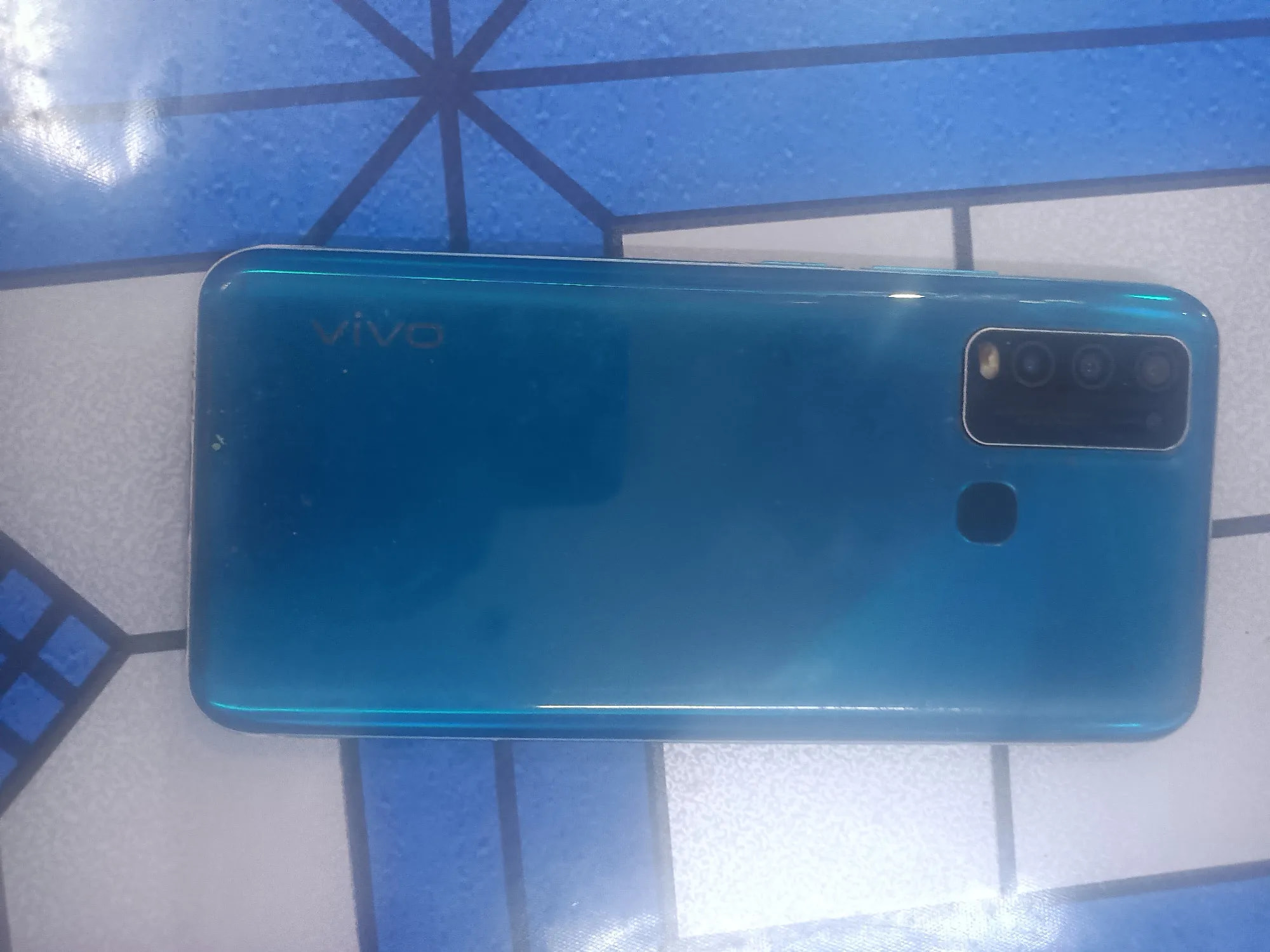 vivo Y30