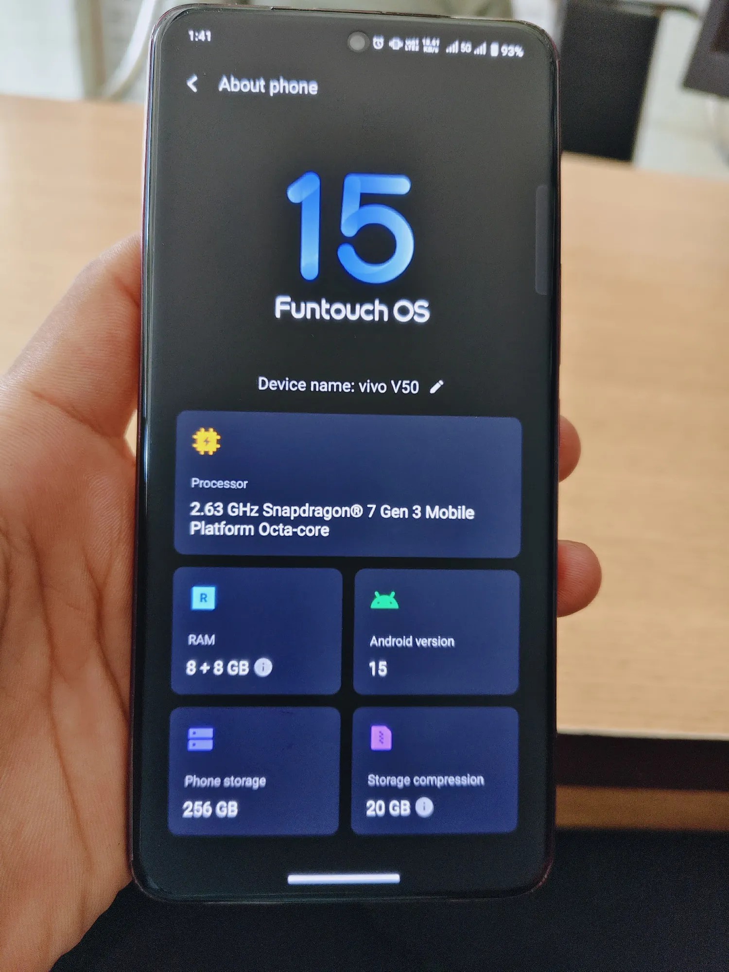 vivo V50