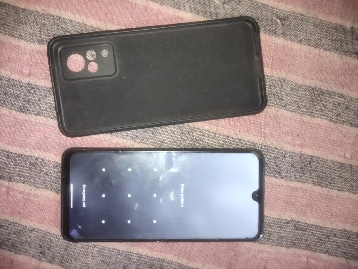 vivo V21 5G