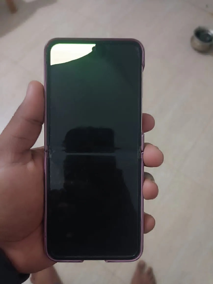 Samsung Galaxy Z Flip4