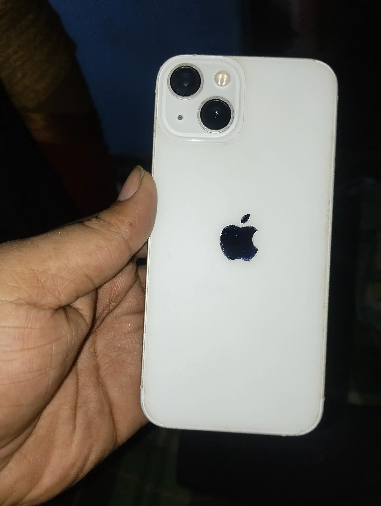 Apple iPhone 13