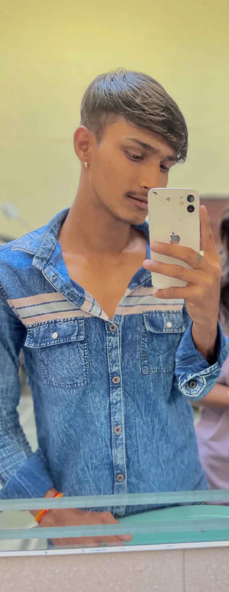 Apple iPhone 12