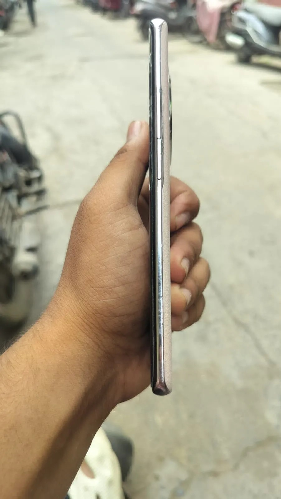 Oppo F27 Pro