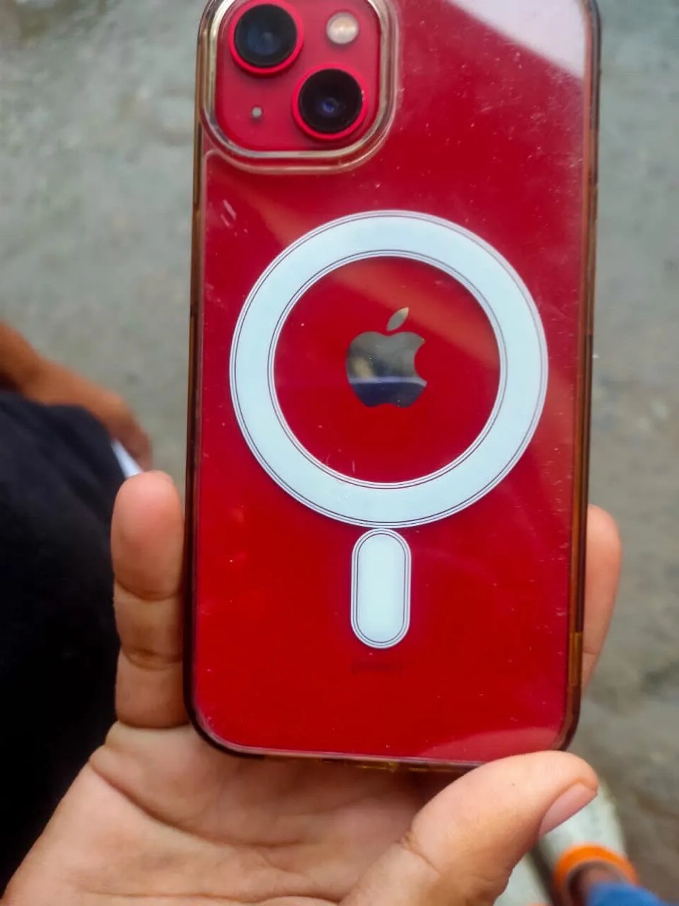 Apple iPhone 13