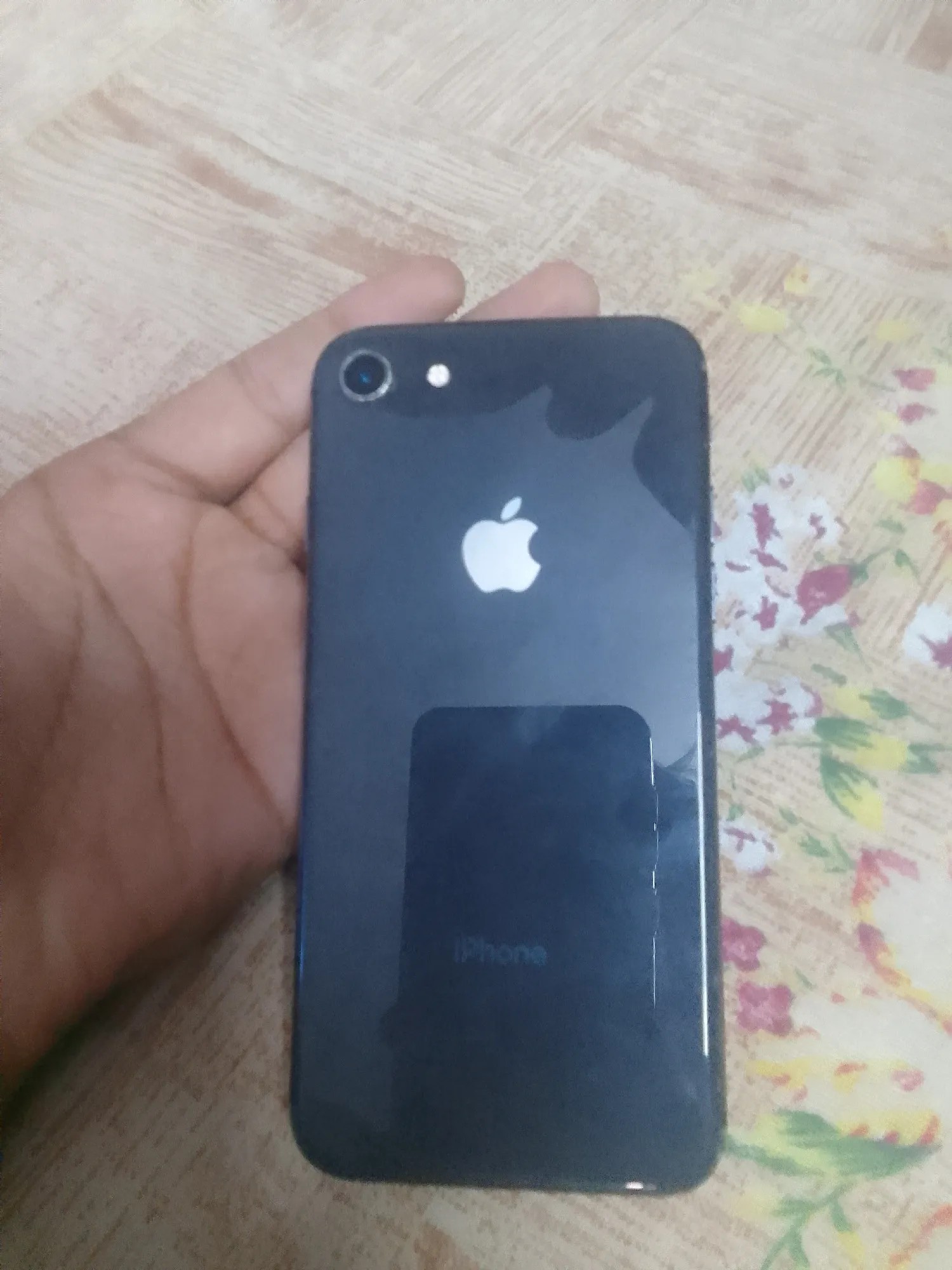 Apple iPhone 8