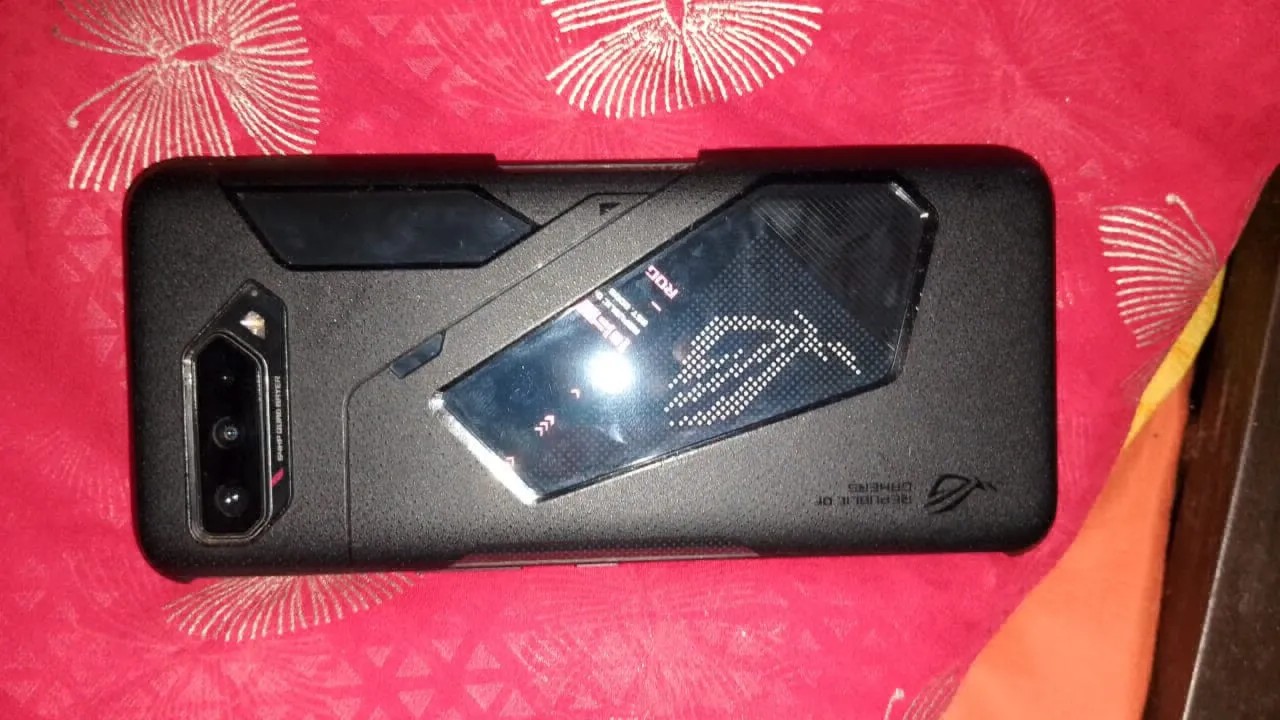 Asus ROG Phone 5s