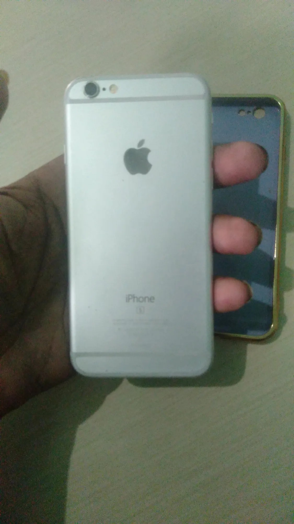 Apple iPhone 6s