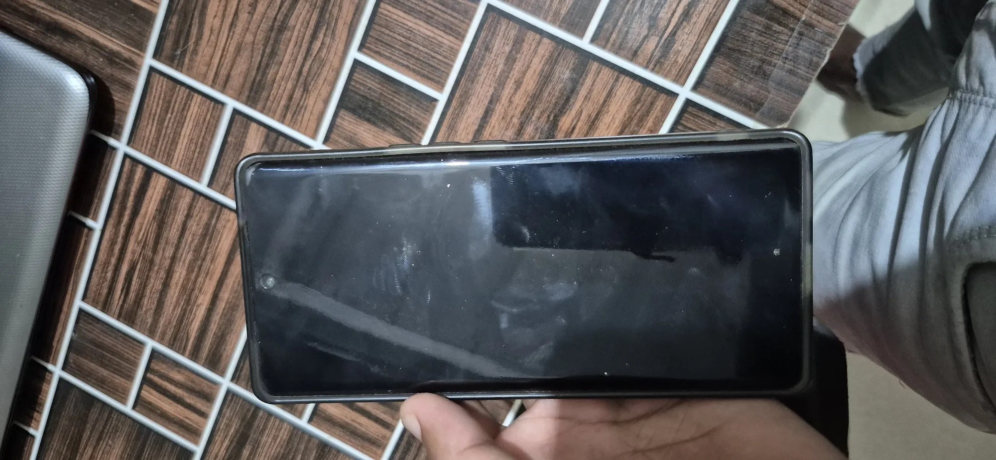 vivo V27