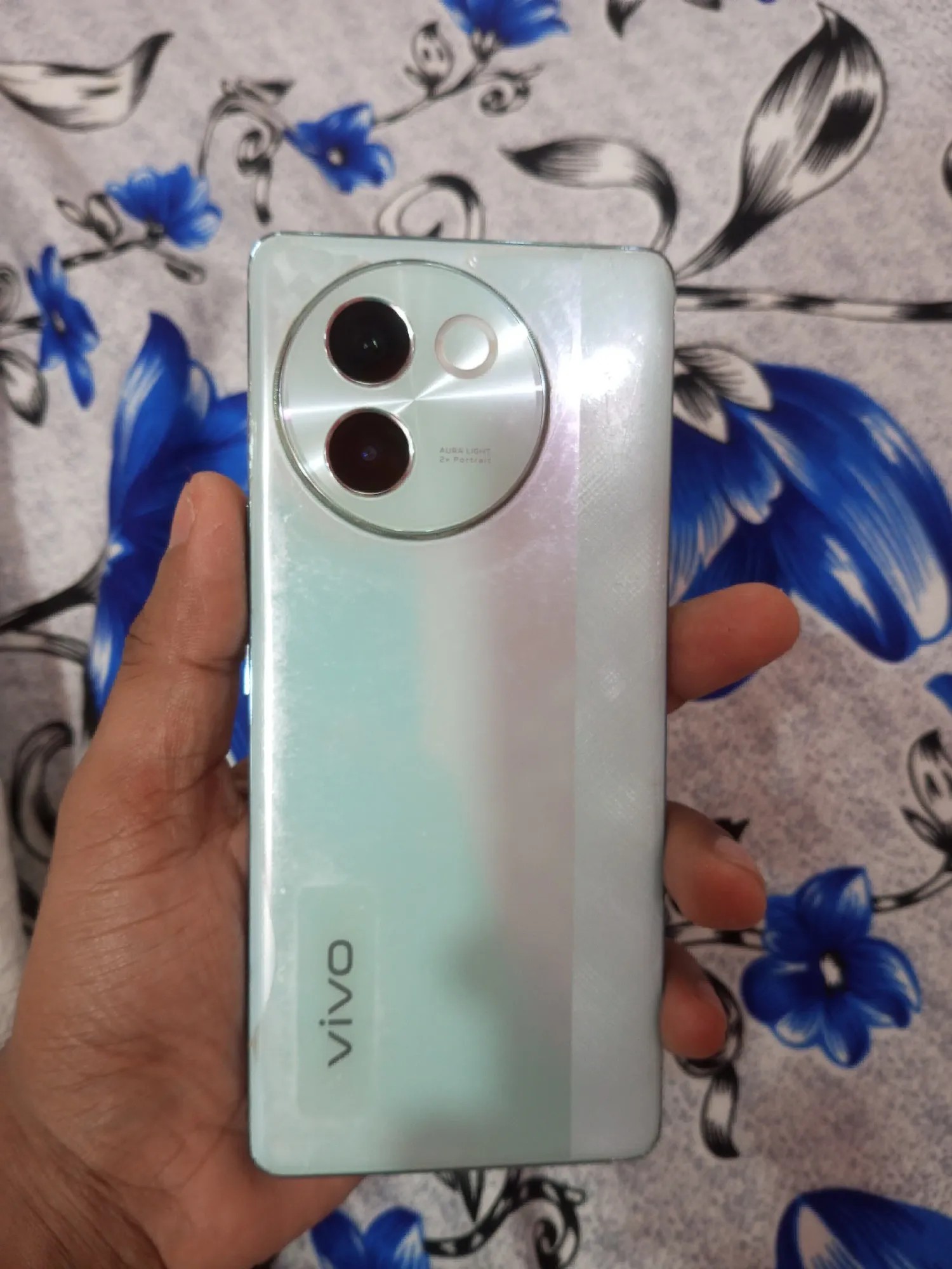 vivo V30e