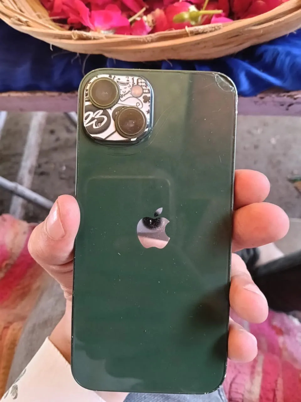 Apple iPhone 13