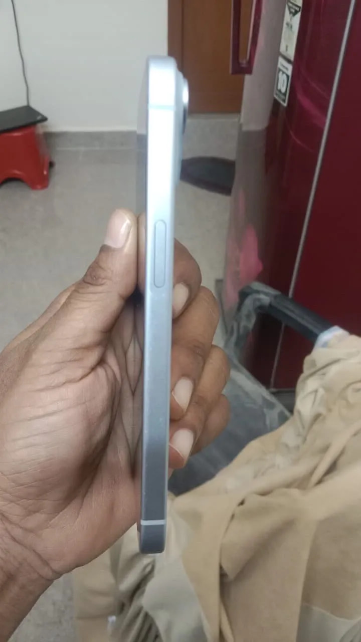 Apple iPhone 15