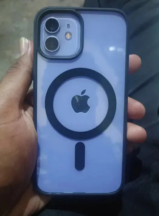 Apple iPhone 12