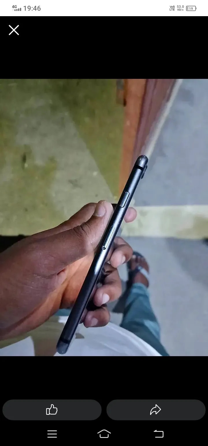 Apple iPhone 8