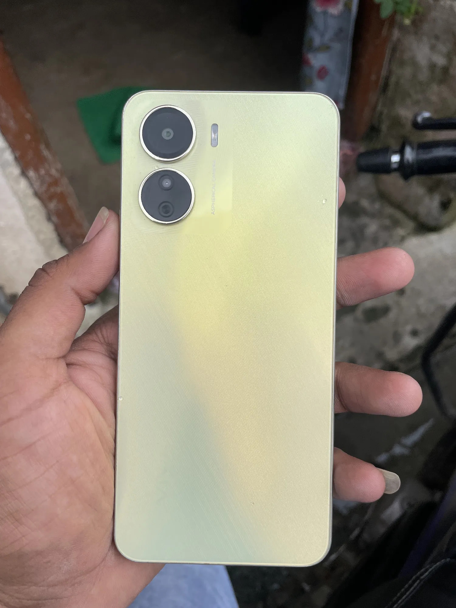 vivo Y16