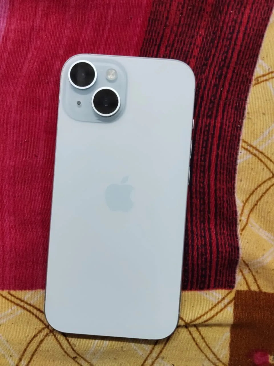 Apple iPhone 15