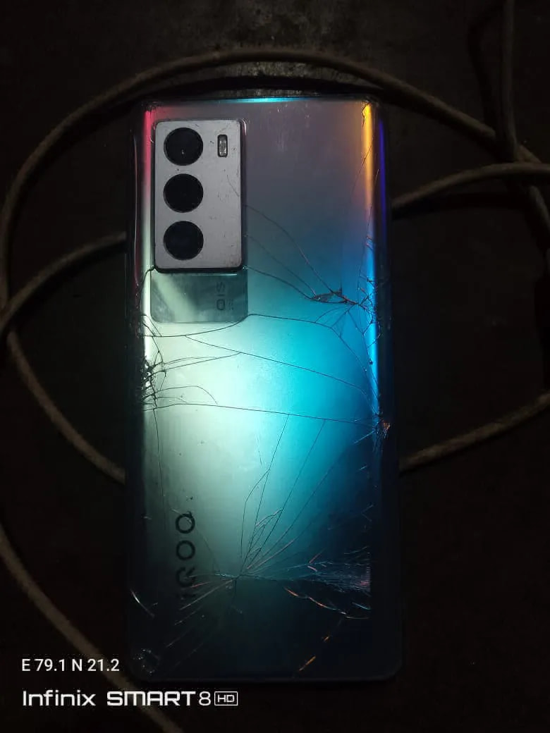 vivo iQOO 9 SE