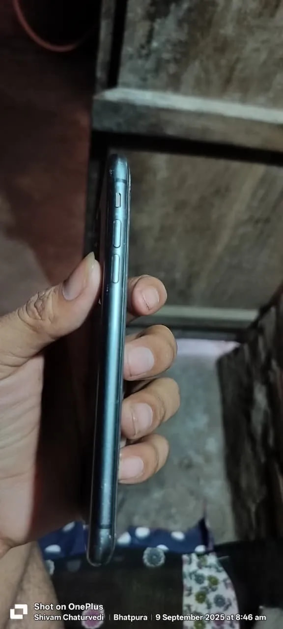 Apple iPhone 11